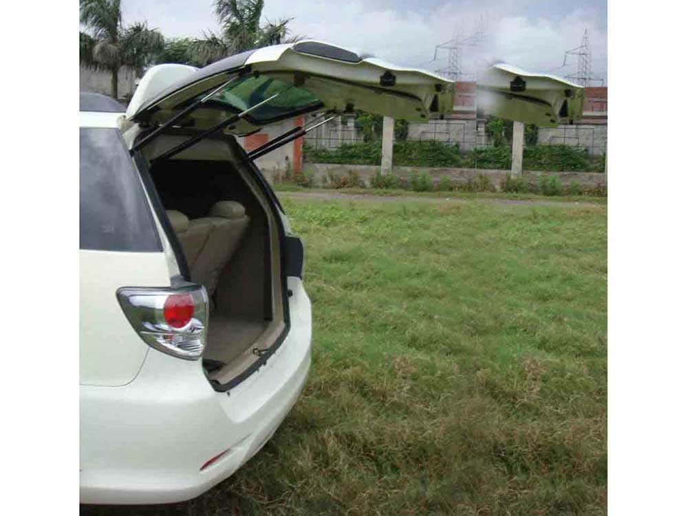 Bullet Proof Old Toyota Fortuner 10